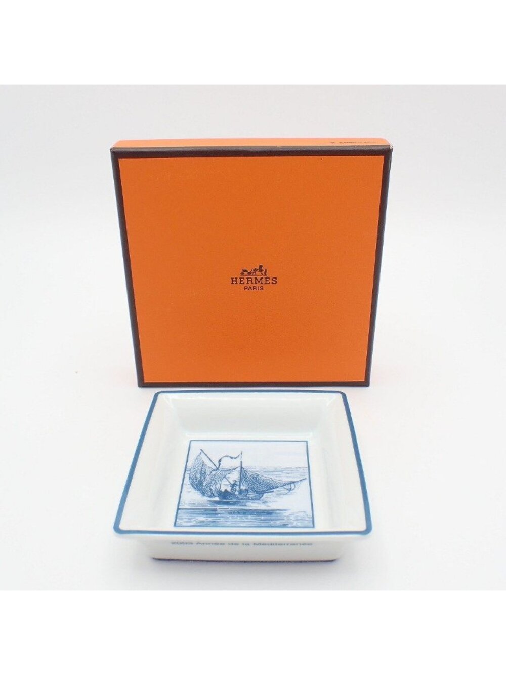 Hermes Home Decor White - Picture 5 of 5